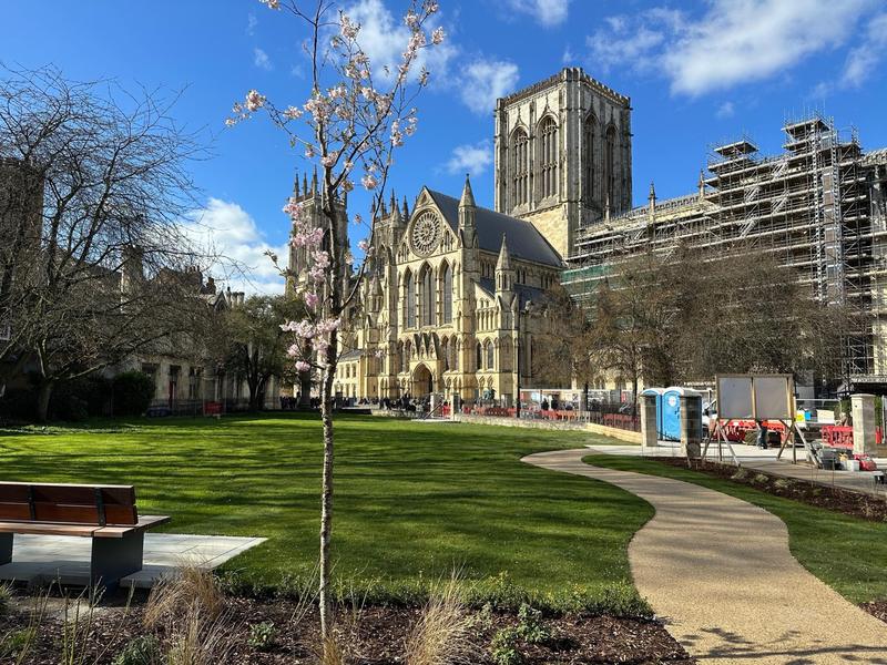 Cathedral garden path — resin bound project by National Surfacing