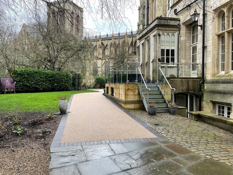 Courtyard walkway — resin bound project by National Surfacing